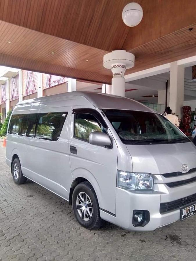 Thomas' Retreat Bukit Lawang Hotel ภายนอก รูปภาพ