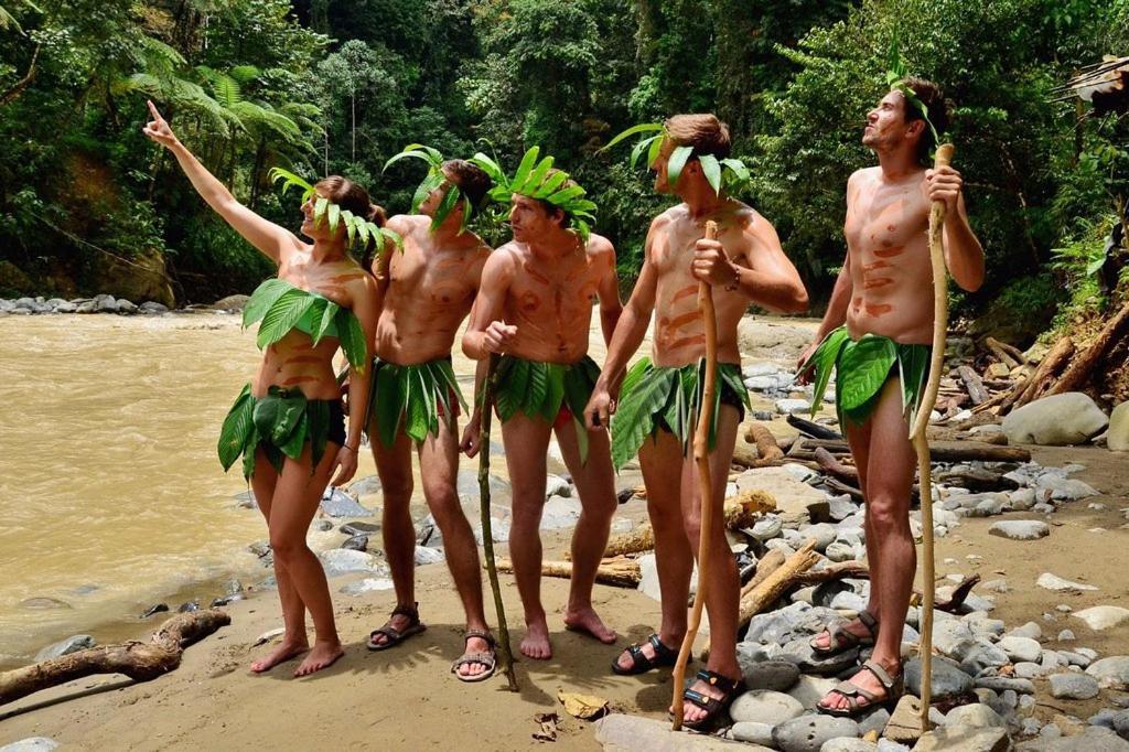 Thomas' Retreat Bukit Lawang Hotel ภายนอก รูปภาพ