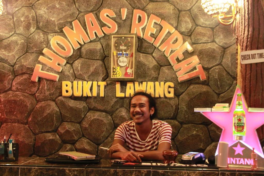 Thomas' Retreat Bukit Lawang Hotel ภายนอก รูปภาพ